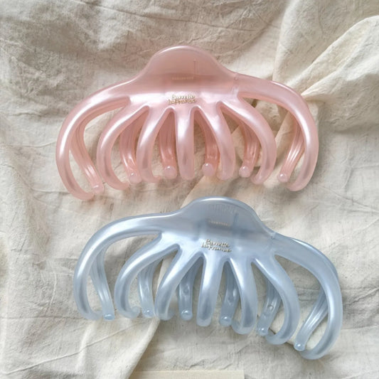 Korea Large Colorful Jelly Pumpkin Hair Claws Clip Women Elegant Big Hair Back Of Head Coiled Shark Ponytail Clip Accessories