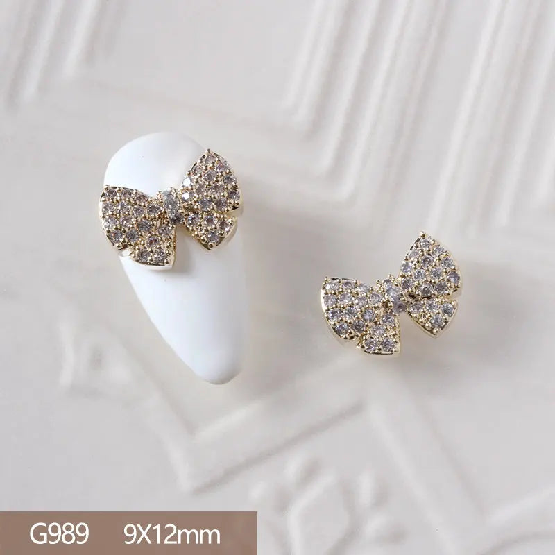 10pcs 3D Alloy Christmas Tree Bells Nail Art Zircon Pearl Metal Manicure Nails Accessories DIY Nail Decorations Supplies Charms