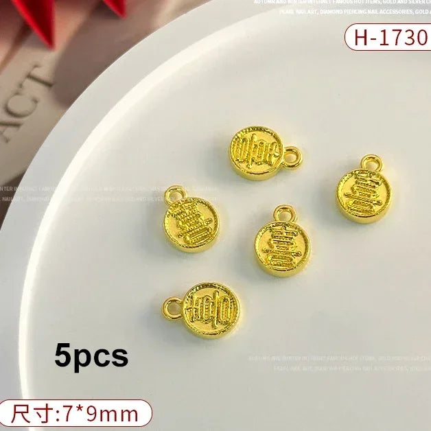 Flat Pearl Wreath Star Bowknot Butterfly Rhinestones Christmas Koi Metal Alloy Jewelry Nail Art Decorations Manicure Accessories