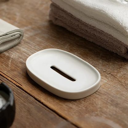 Simple Ceramic Soap Dish Creative Drain Soap Box Holder Nordic Home Hotel Toilet Soap Organizer Bathroom Accessories Holiday