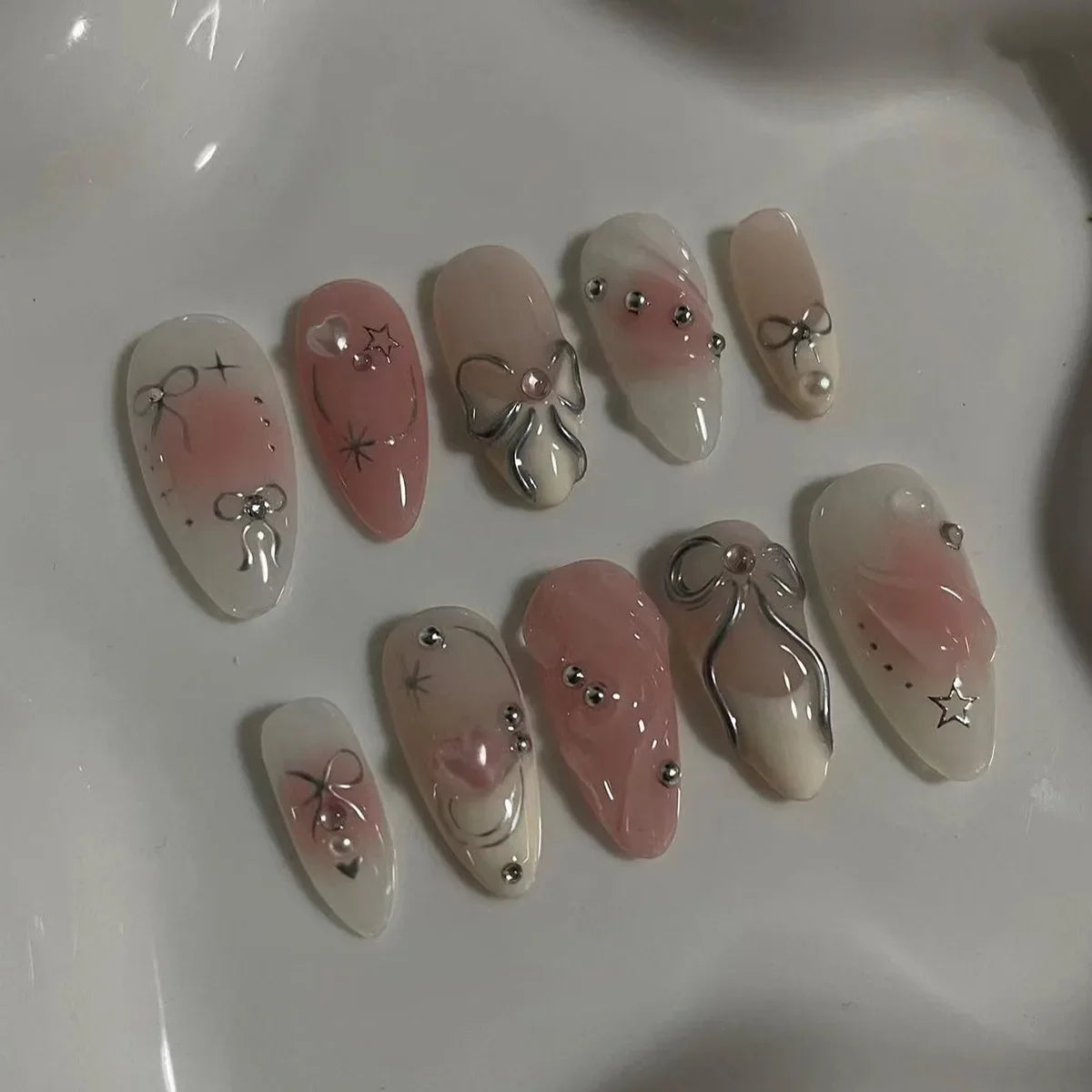 24pcs Sweet False Nail Patches Detachable Fake Nail Tips With Bowknots Love Heart Pearl Design Pink Almond Korean Press On Nail