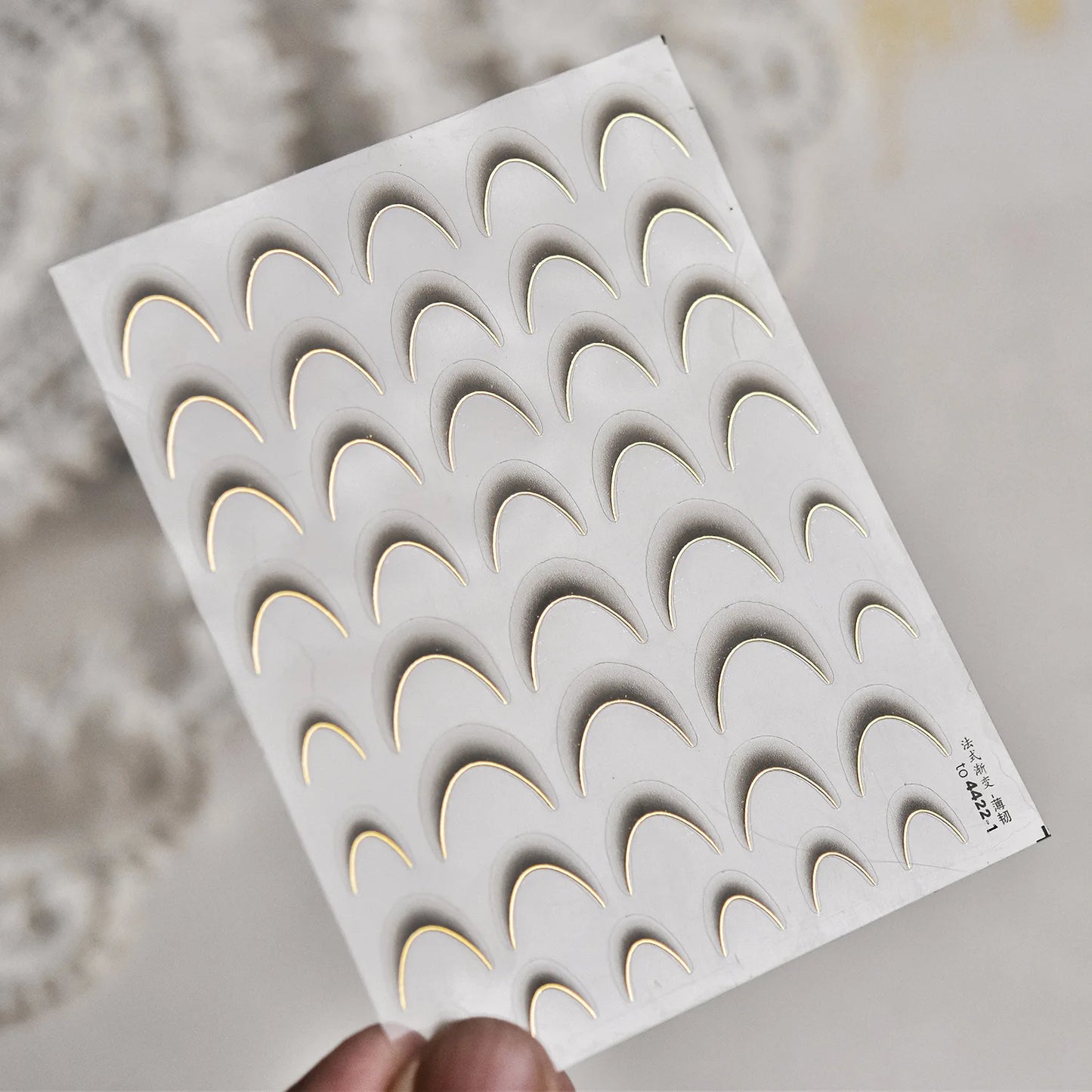 1pcs White 5D Pearl Lace Wave Lines Nail Art Stickers Elegant Exquisite Nail Decoration Decals DIY Self Adhesive Transfer Slider