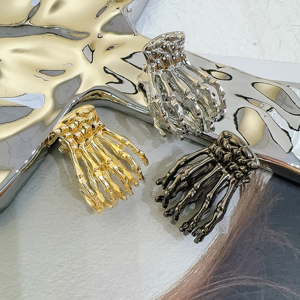 Fashionable Halloween Skeleton Hand Shark Clip Dark Gothic Punk Metal Ghost Claw Clip Exaggerated Ponytail Hair Accessories