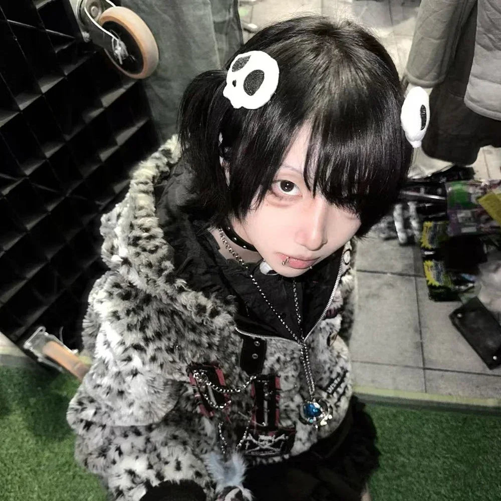 Subculture Gothic Lolita Hairpin Harajuku Y2K Girl Hair Clip Headdress Plush Skull Headwear Halloween Hair Accessories