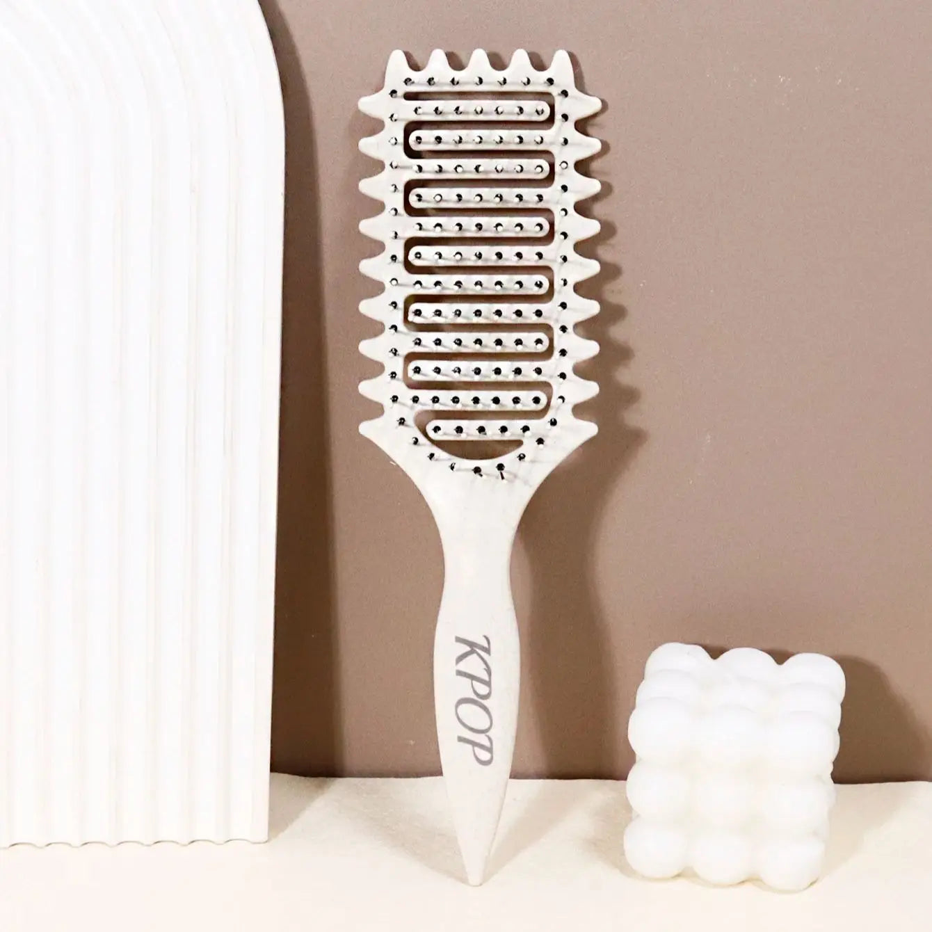 KPOP Curling Brush - Nylon bristles and ABS handle for creating curly hair styling Special for real hair wigs