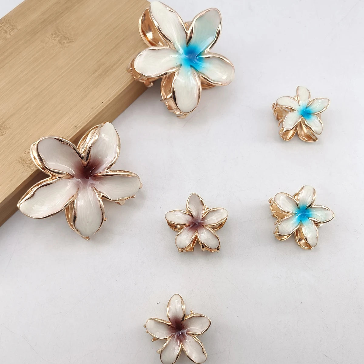 3/6 Pcs Alloy Flower Hair Claw Clips for Women Beach Holiday Hair Claw Stylish Shopping Headwear Female Hair Accessory