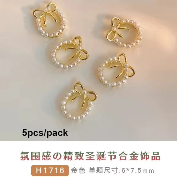 Flat Pearl Wreath Star Bowknot Butterfly Rhinestones Christmas Koi Metal Alloy Jewelry Nail Art Decorations Manicure Accessories
