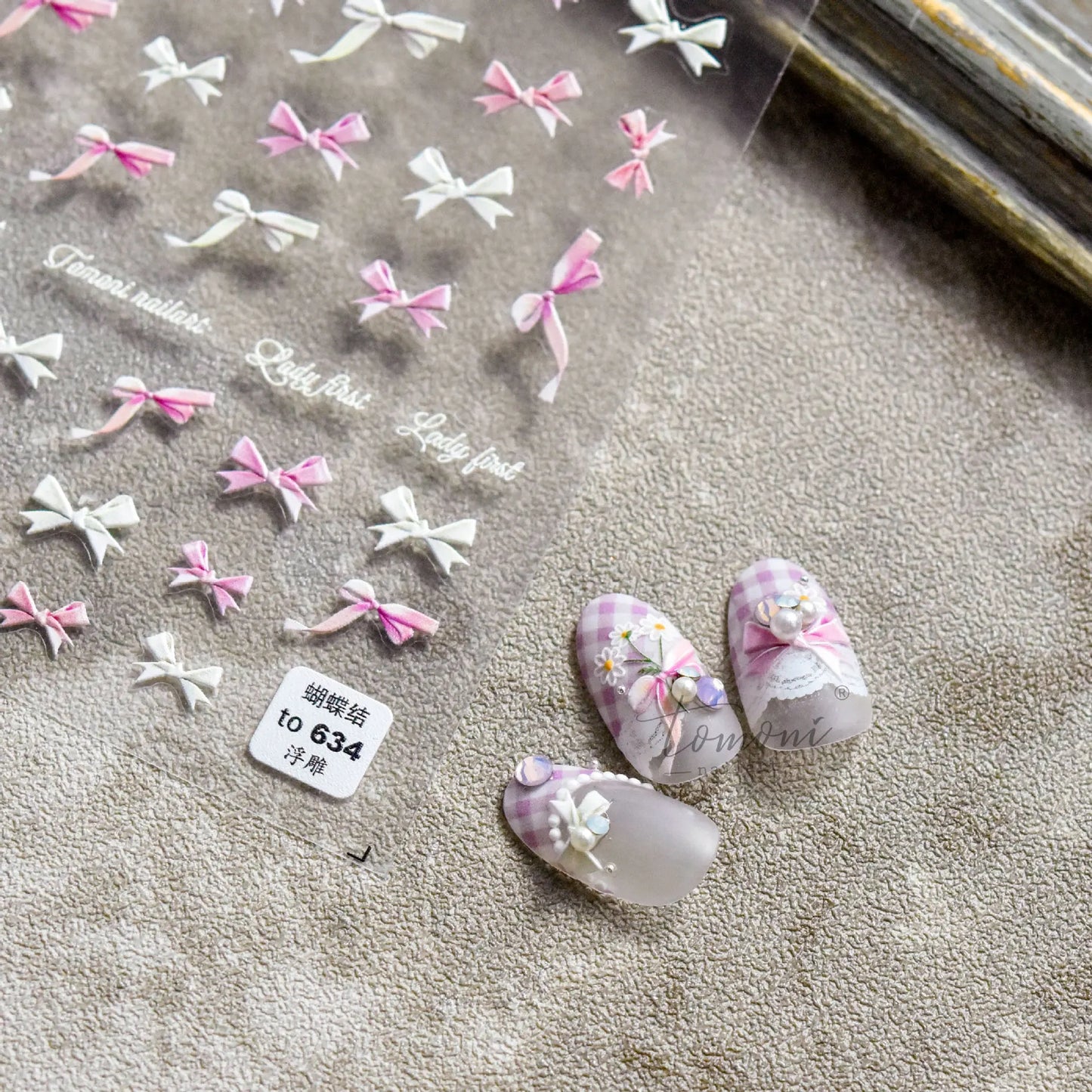 Gold Snowflake Bowknot Snowman Lovely Christmas 3D Self Adhesive Nail Art Sticker Rhinestone 5D Embossed Reliefs Manicure Decals