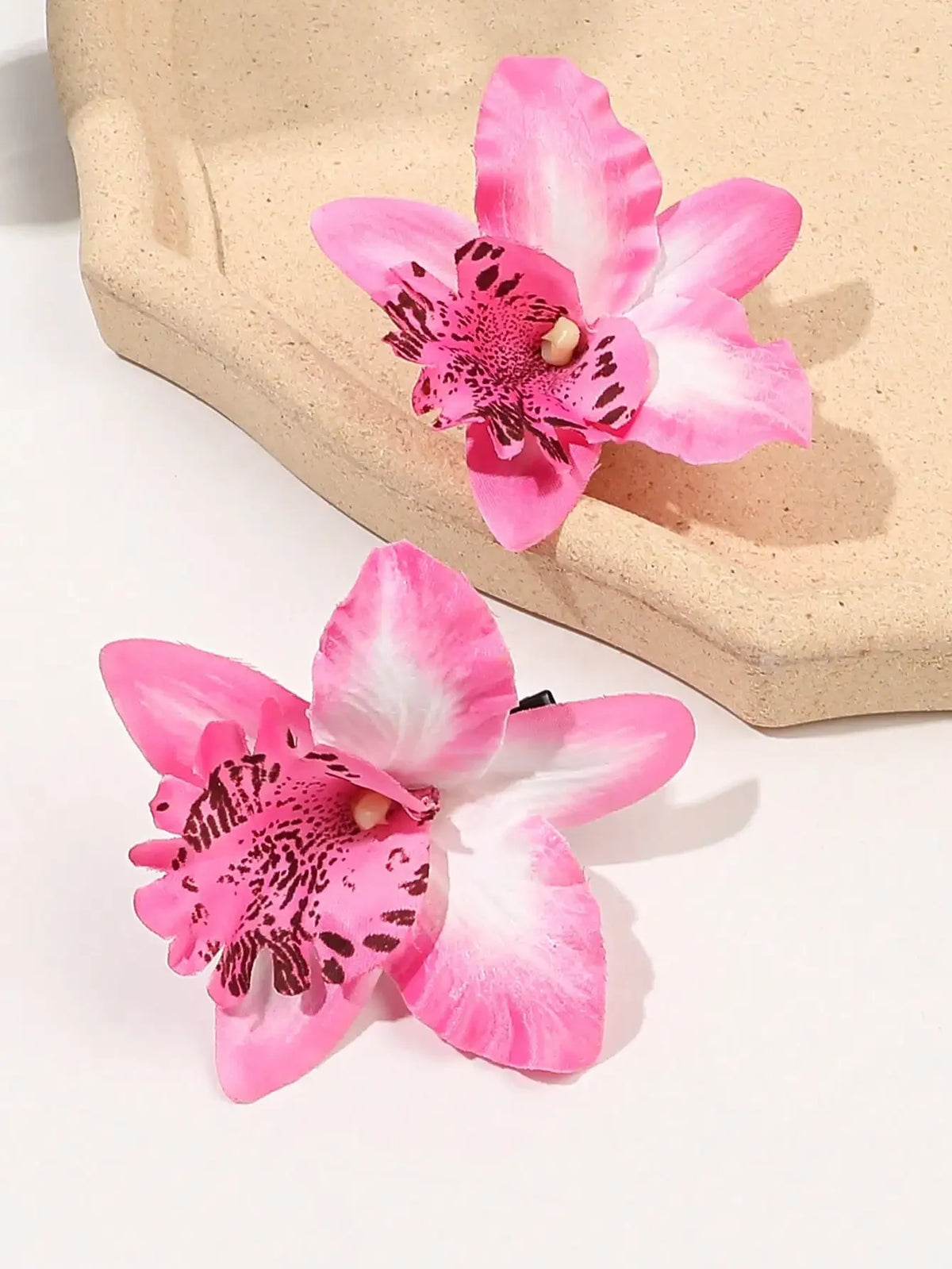 2pcs Boho Style Oversized Faux Flower Hair Clip Set, Elegant Beach Side-Bang Decor Headpieces Claw Clips Hair Claws Hair Barrettes, School Stuff, Pink Hair Clips, Vacation Outfits Woman, Girly, Hair Accessories, Valentines Ac
