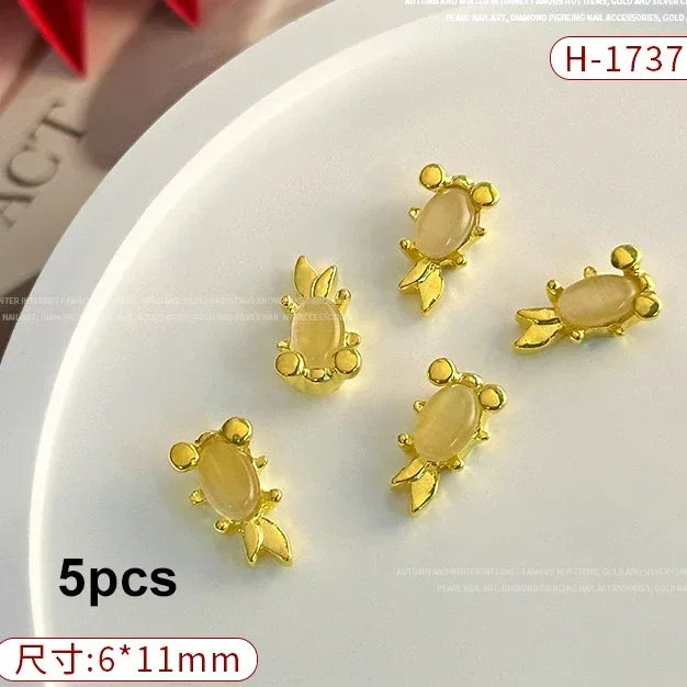 Flat Pearl Wreath Star Bowknot Butterfly Rhinestones Christmas Koi Metal Alloy Jewelry Nail Art Decorations Manicure Accessories